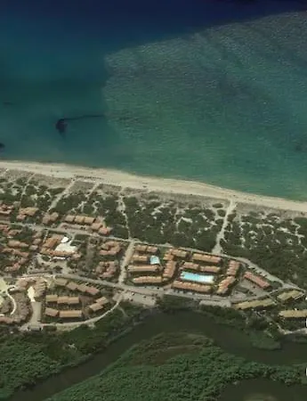 Casa “elicriso”a Pochi Passi Dal Mare Con Piscina Badesi